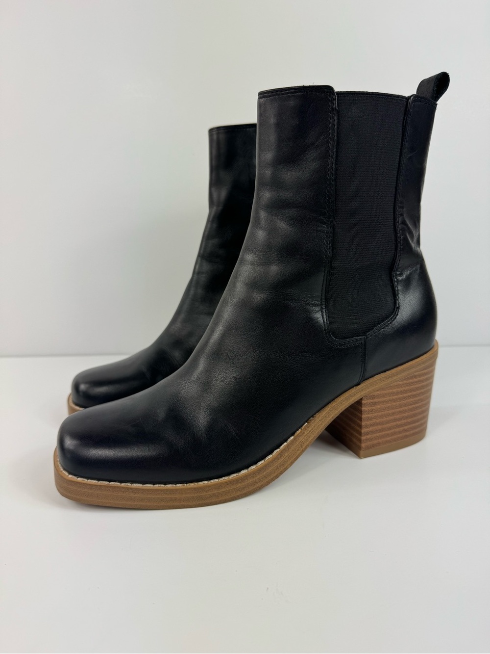 Marc Fisher Modesty Block Heel Black Booties Women's Size 7 EUC‎ - Picture 2 of 9